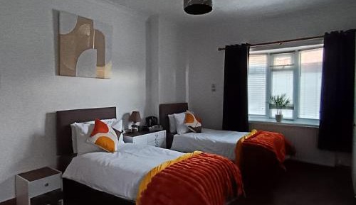 Deluxe Double or Twin Room