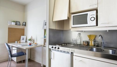 Standard Studio (1 Adult)