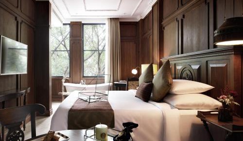 Wood Deluxe Double Room