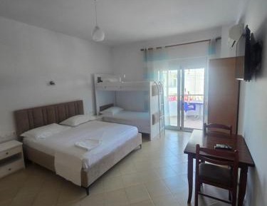 Triple Room with Sea View