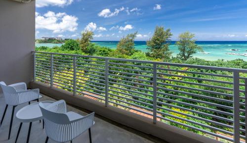 Deluxe Twin Room with Sea View
