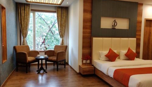 Deluxe King Room