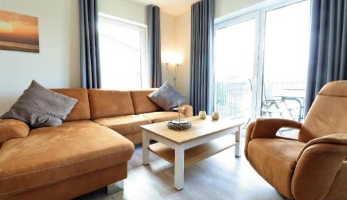 Apartment with Lake View