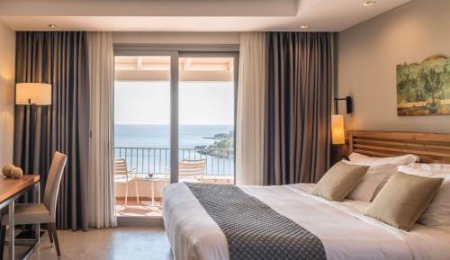 Luxury Double Room with Sea View