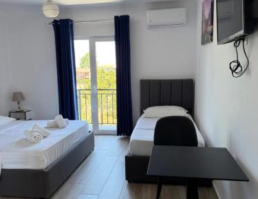 Triple Room with Balcony