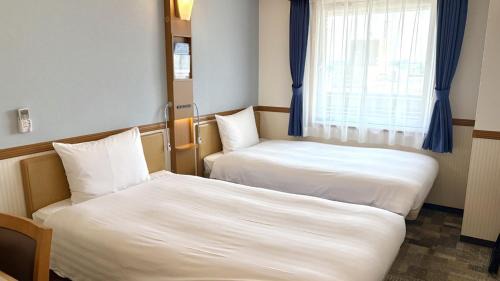 Twin Room - Non-Smoking