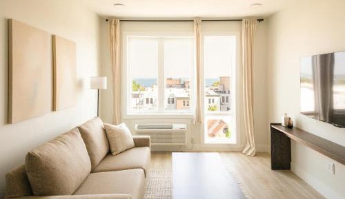 2 Bedroom Apartment (Self Check-in with Virtual Front Desk)