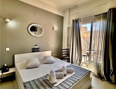 Double or Twin Room with Shared Bathroom