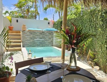 Deluxe Bungalow with Garden View