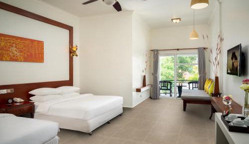 Villa Family with Balcony, Pool View - Free Mini-Bar