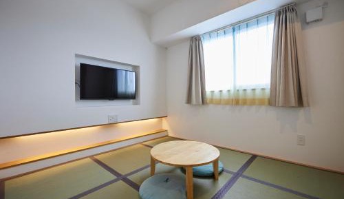Japanese-Style Room