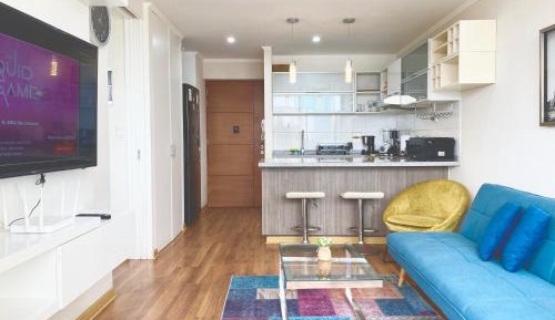 One-Bedroom Apartment with City View