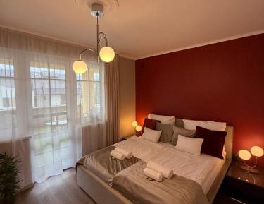Two-Bedroom Deluxe Apartment with Balcony