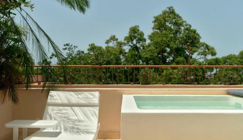 King Suite with Rooftop, Terrace and Outdoor Bathtub