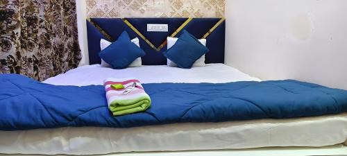 Deluxe Double Room (2 Adults + 1 Child)