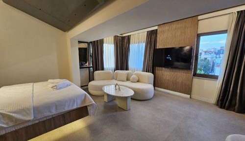 Standard Double Suite