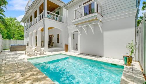 Five-Bedroom Apartment