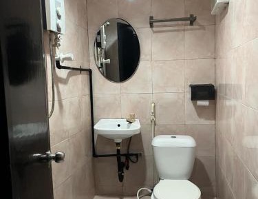 Deluxe Double Room (2 Adults + 1 Child)