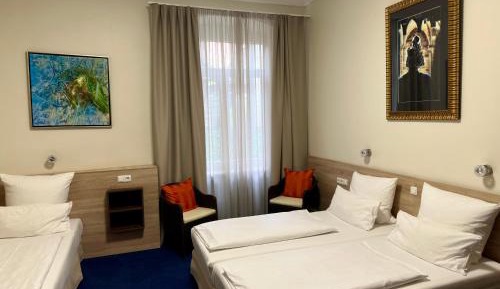 Triple Room