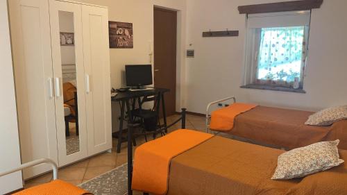 Triple Room with Private Bathroom