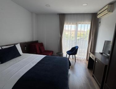 Triple Room with Balcony
