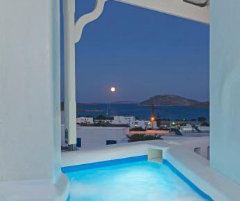 Suite with Private Pool