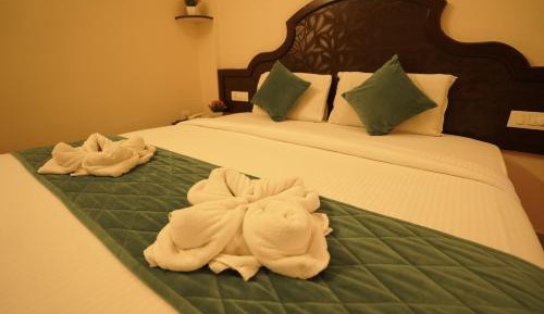Deluxe Queen Room