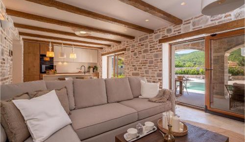 Five-Bedroom Holiday Home