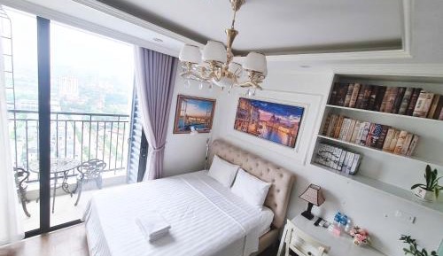 Room #1473787401