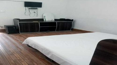 Room #1474120501