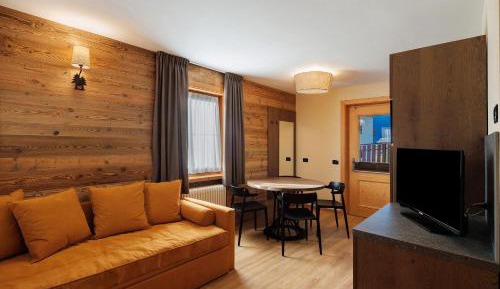 Superior One-Bedroom Apartment