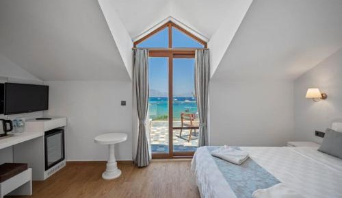 Deluxe Suite with Spa Bath