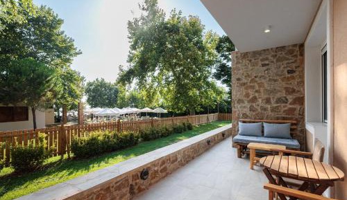Apartment with Terrace