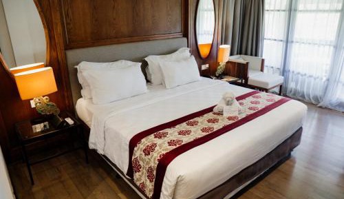 Deluxe Suite