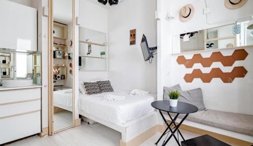 Studio Apartment