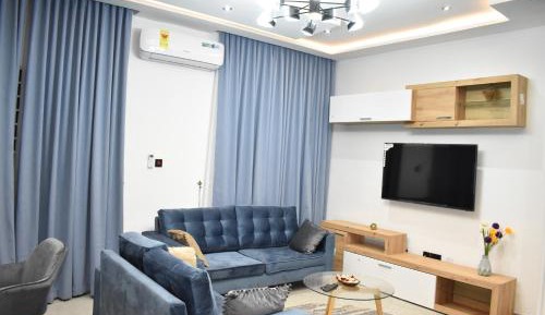 Two-Bedroom Deluxe Apartment with Balcony