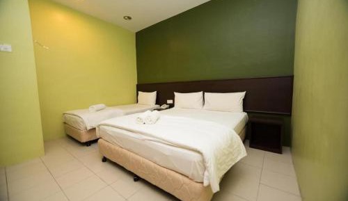 Deluxe Family Room
