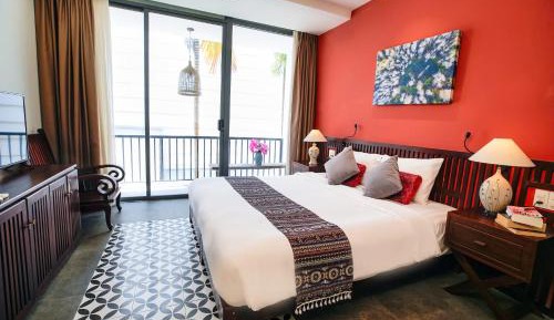 Deluxe Double or Twin Room with Balcony