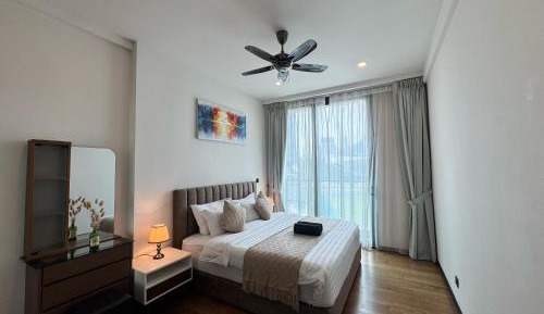 One-Bedroom Apartment with Balcony and City View
