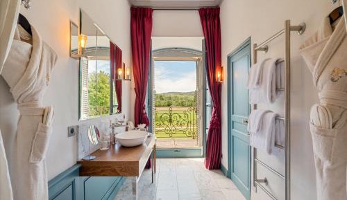 Prestige Suite