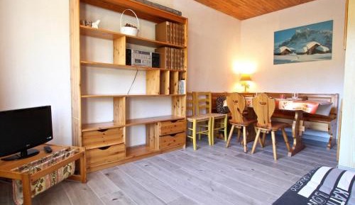Apartment (4 Adults)