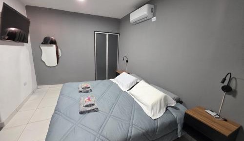 One-Bedroom Deluxe Apartment