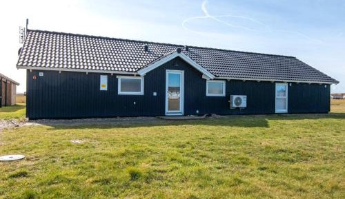 Four-Bedroom Holiday Home
