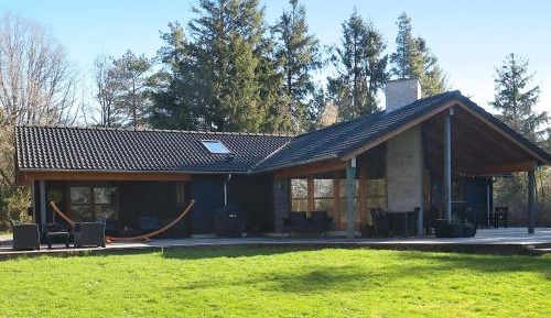 Three-Bedroom Holiday Home 
