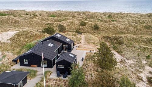 Four-Bedroom Holiday Home