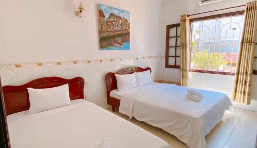Superior Twin Room with City View