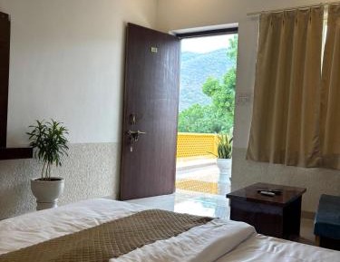 King Room with Mountain View