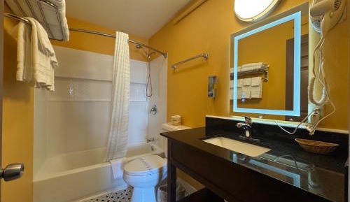 Two-Bedroom Suite