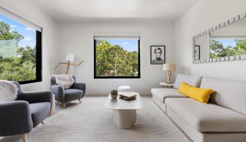 One-Bedroom Studio