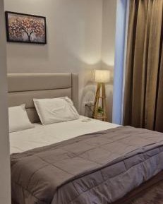 One-Bedroom Apartment with Balcony